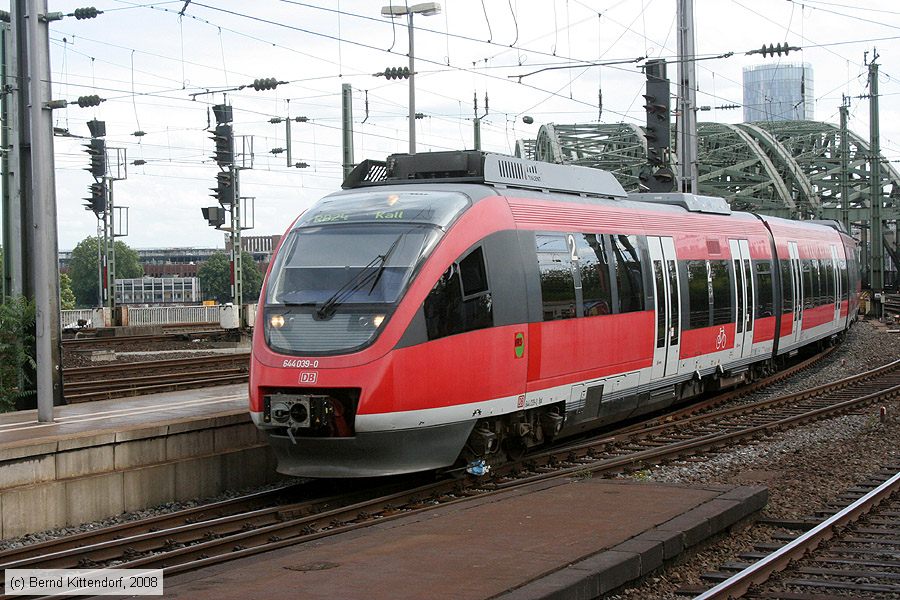 Deutsche Bahn - 644039-0
/ Bild: db6440390_bk0808110105.jpg