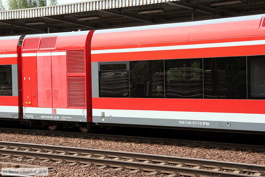 Deutsche Bahn - 646 022
/ Bild: db646022_bk1006150200.jpg
