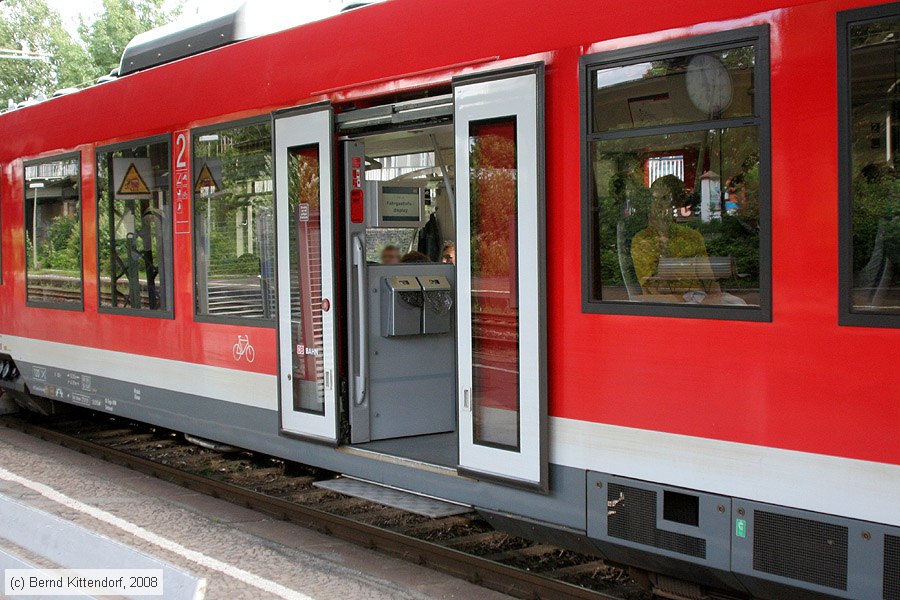 Deutsche Bahn - 648620-3
/ Bild: db6486203_bk0808120105.jpg