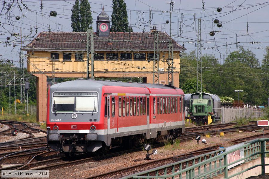 Deutsche Bahn - 928563-6
/ Bild: db9285636_e0004379.jpg