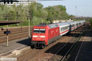 Bild: db1010198_bk0704200103.jpg - anklicken zum Vergrößern