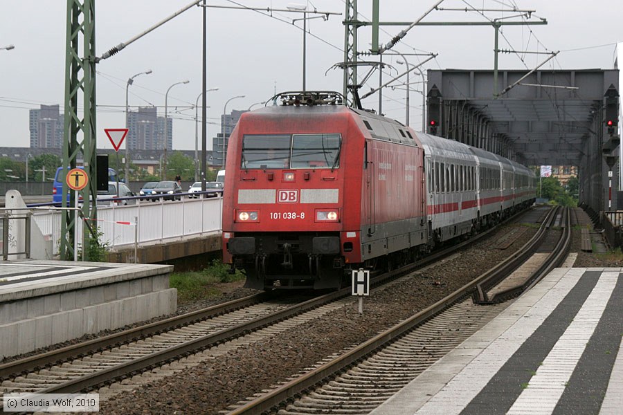 Deutsche Bahn - 101038-8
/ Bild: db1010388_cw1005200212.jpg