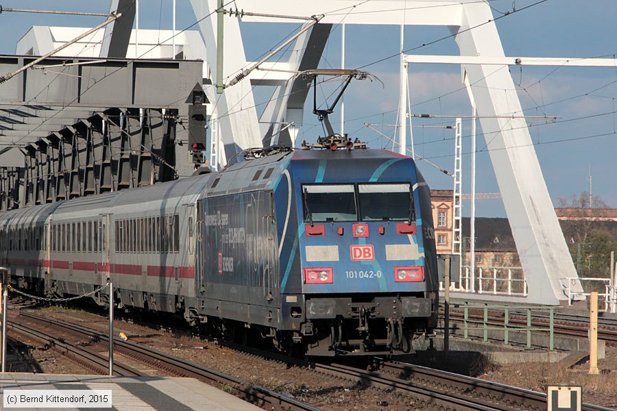 Deutsche Bahn - 101042-0
/ Bild: db1010420_bk1504050022.jpg