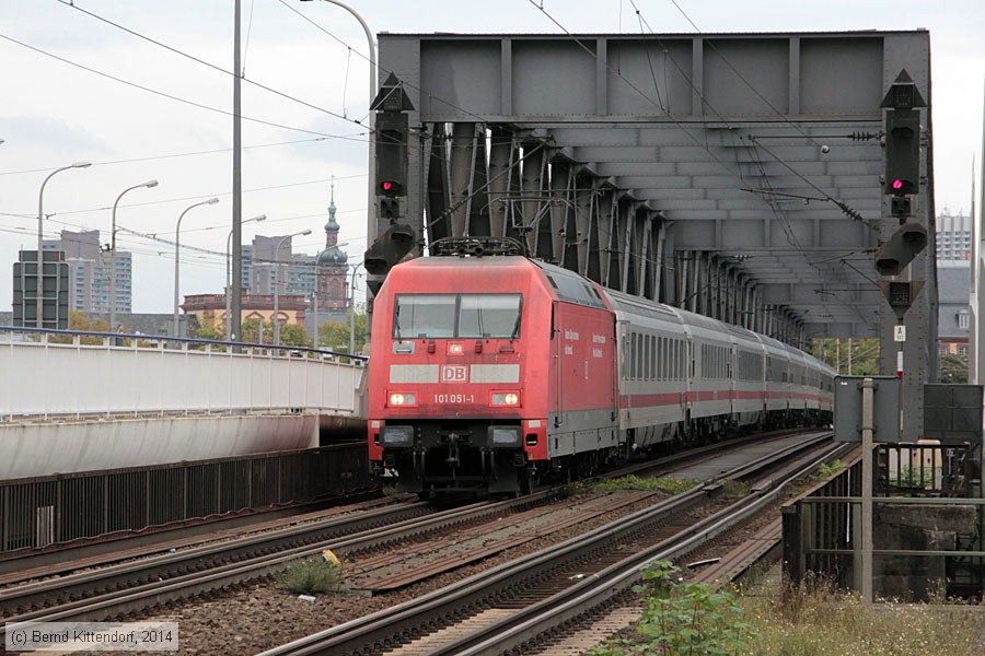 Deutsche Bahn - 101051-1
/ Bild: db1010511_bk1410120052.jpg