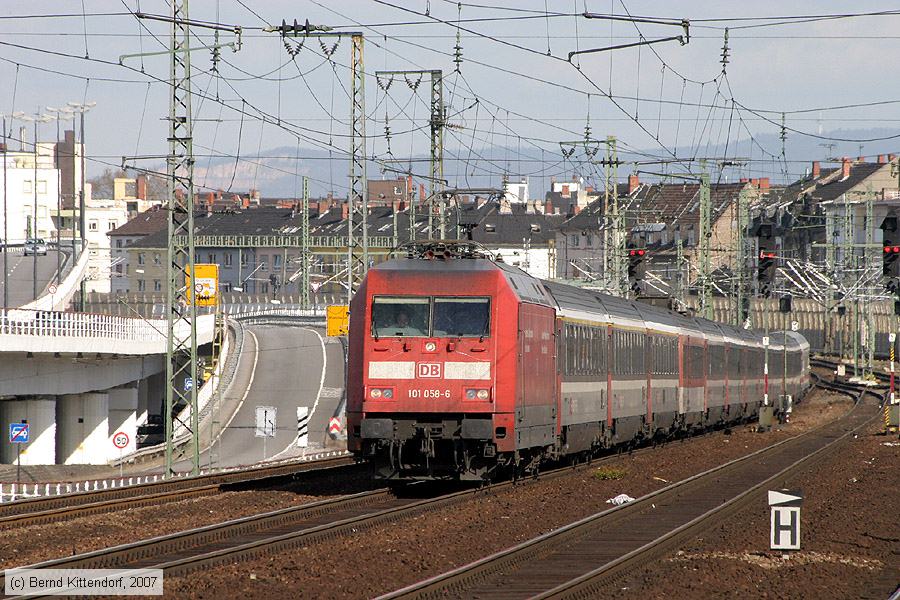 Deutsche Bahn - 101058-6
/ Bild: db1010586_bk0704060027.jpg
