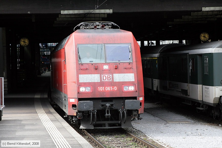 Deutsche Bahn - 101061-0
/ Bild: db1010610_bk0803300300.jpg