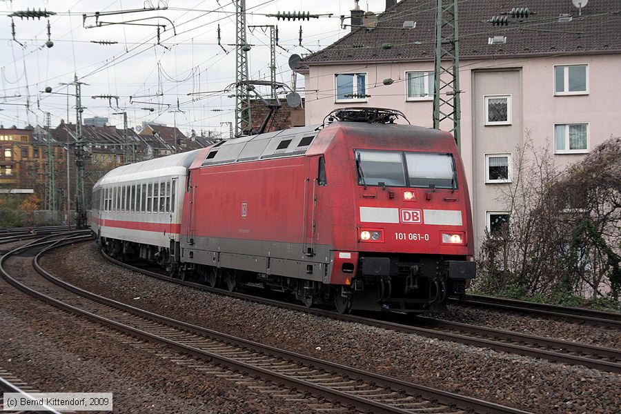 Deutsche Bahn - 101061-0
/ Bild: db1010610_bk0911260146.jpg