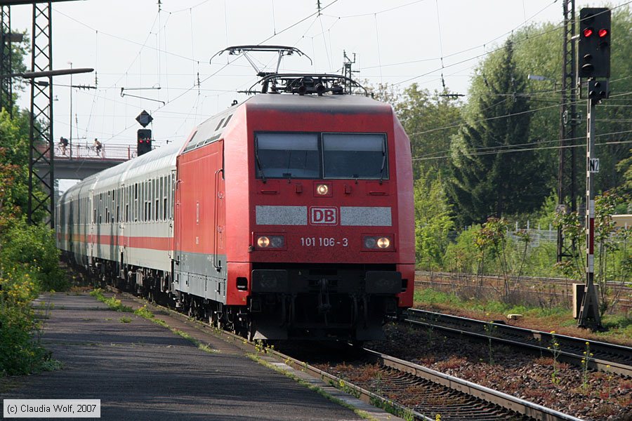 Deutsche Bahn - 101106-3
/ Bild: db1011063_cw0704230002.jpg