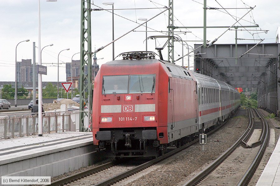 Deutsche Bahn - 101114-7
/ Bild: db1011147_bk0605310018.jpg Deutsche Bahn - 101114-7
/ Bild: db1011147_bk0605310018.jpg