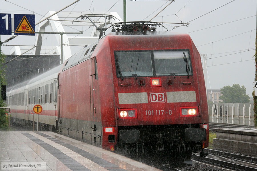 Deutsche Bahn - 101117-0
/ Bild: db1011170_bk1108030058.jpg