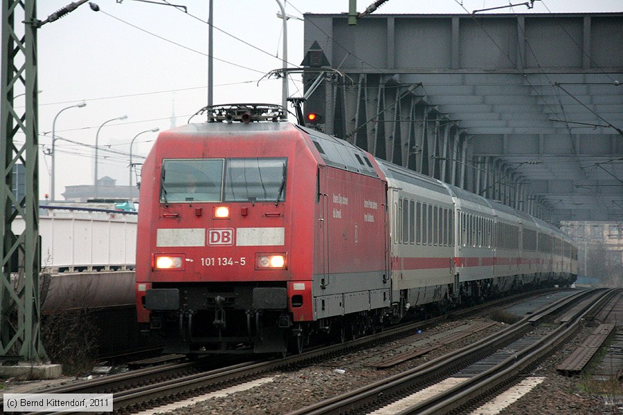 Deutsche Bahn - 101134-5
/ Bild: db1011345_bk1101100001.jpg