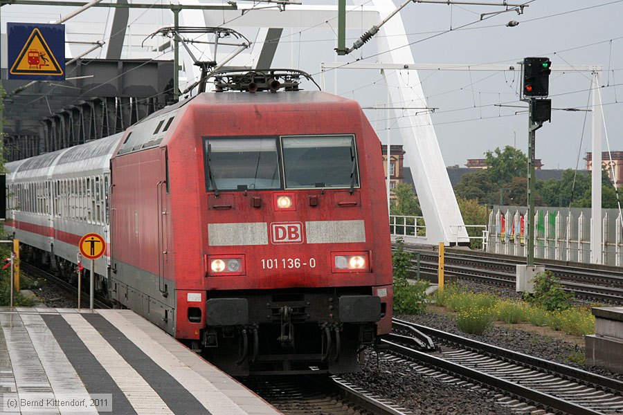 Deutsche Bahn - 101136-0
/ Bild: db1011360_bk1108030067.jpg