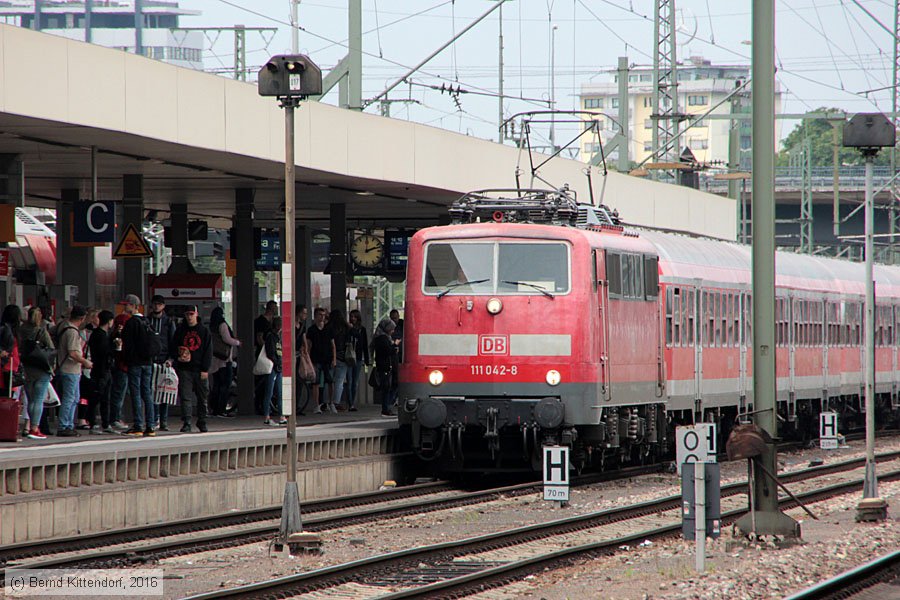 Deutsche Bahn - 111042-8
/ Bild: db1110428_bk1607140092.jpg