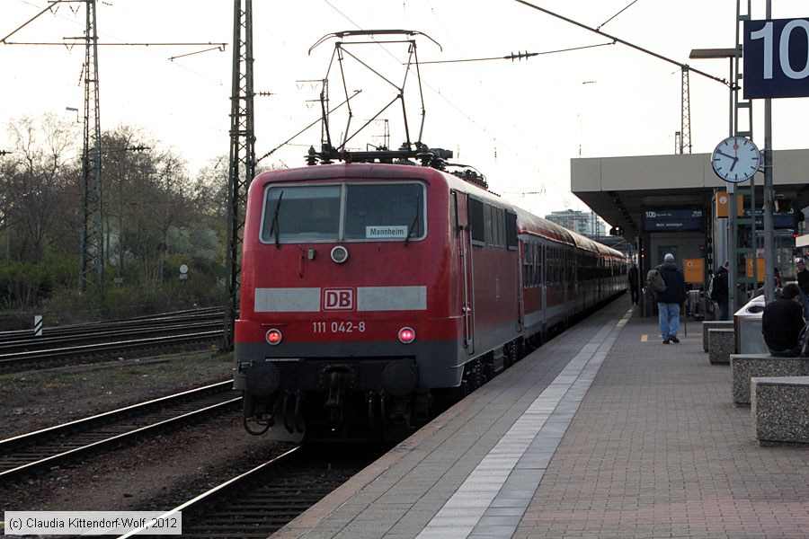 Deutsche Bahn - 111042-8
/ Bild: db1110428_cw1204020034.jpg