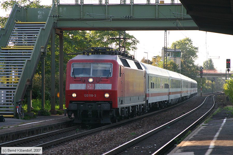 Deutsche Bahn - 120119-3
/ Bild: db1201193_bk0709210052.jpg