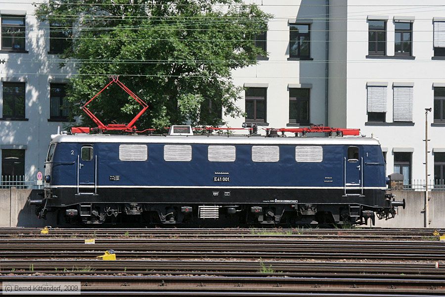 Deutsche Bahn - E41 001
/ Bild: dbe41001_bk0905230224.jpg