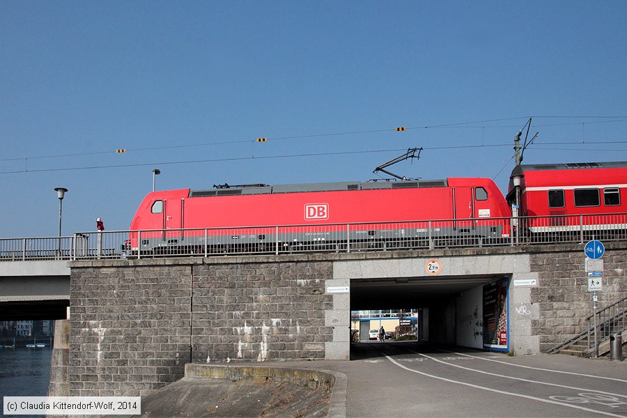 Deutsche Bahn - 146232-4
/ Bild: db1462324_cw1403140013.jpg Deutsche Bahn - 146232-4
/ Bild: db1462324_cw1403140013.jpg