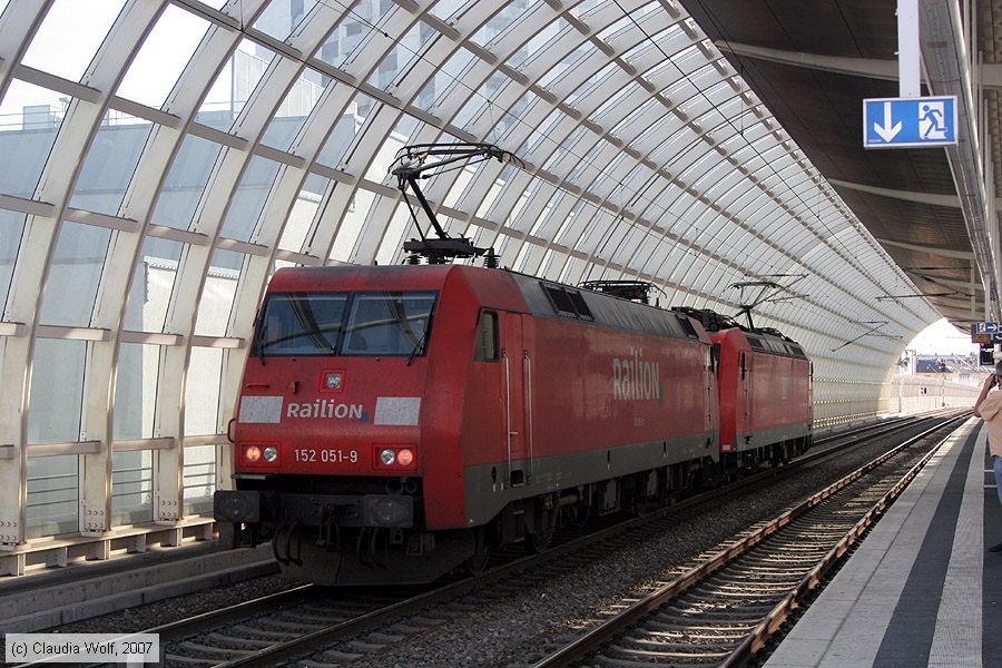 Deutsche Bahn - 152051-9
/ Bild: db1520519_cw0707310020.jpg