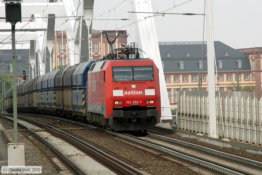 Deutsche Bahn - 152090-7
/ Bild: db1520907_cw1004210021.jpg