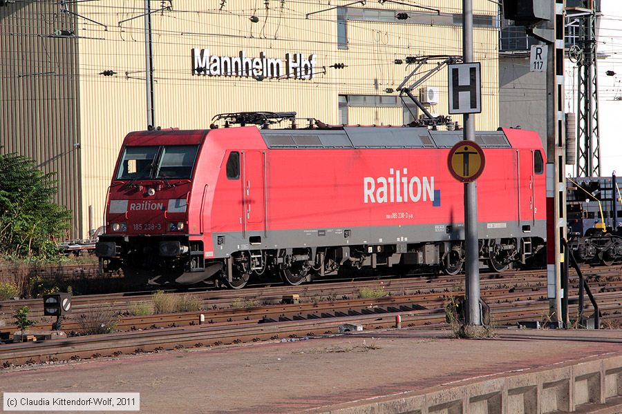 Deutsche Bahn - 185238-3
/ Bild: db1852383_cw1110150035.jpg