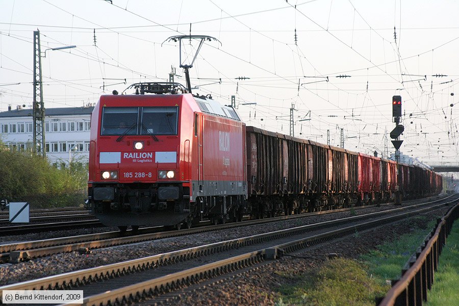 Deutsche Bahn - 185288-8
/ Bild: db1852888_bk0904090115.jpg