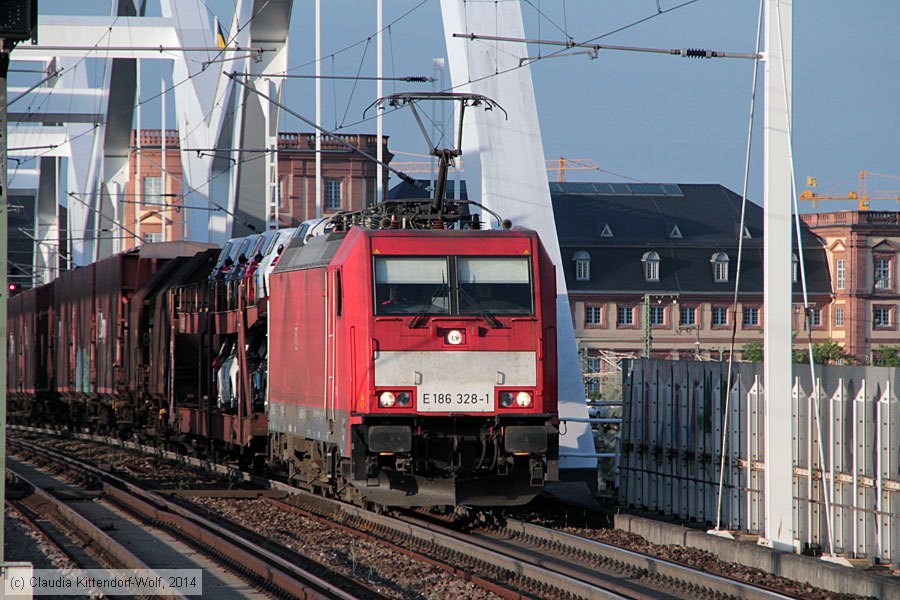 Deutsche Bahn - 186328-1
/ Bild: db1863281_cw1405310001.jpg
