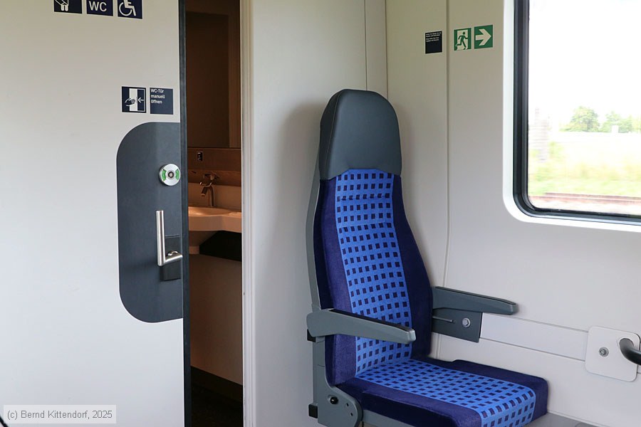 Deutsche Bahn - 1863 504-5 - Innenansicht
/ Bild: db18635045_bk2506270231.jpg