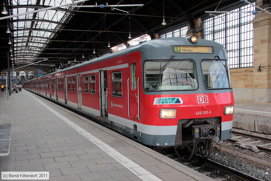 Deutsche Bahn - 420305-5
/ Bild: db4203055_bk1108230144.jpg