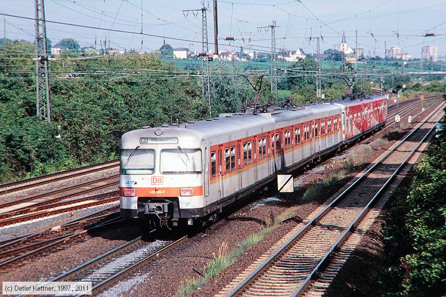 Deutsche Bahn - 420328-7
/ Bild: db4203287_dk124516.jpg