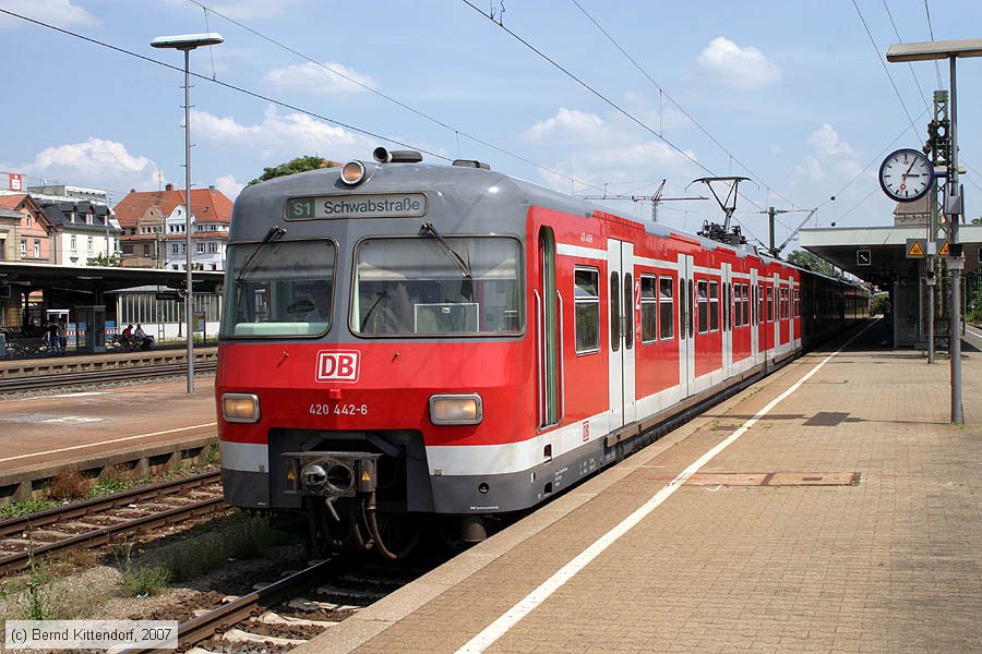 Deutsche Bahn - 420442-6
/ Bild: db4204426_bk0706080215.jpg