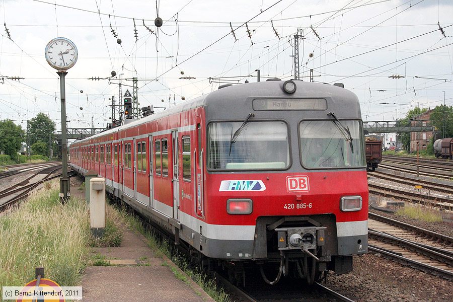 Deutsche Bahn - 420885-6
/ Bild: db4208856_bk1106090123.jpg