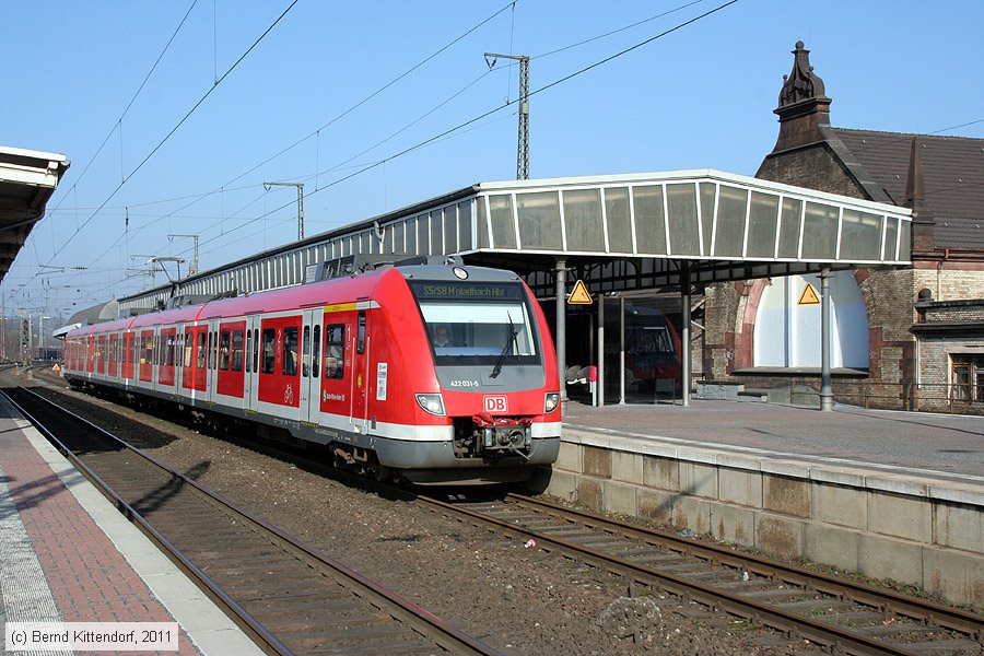 Deutsche Bahn - 422031-5
/ Bild: db4220315_bk1102170042.jpg
