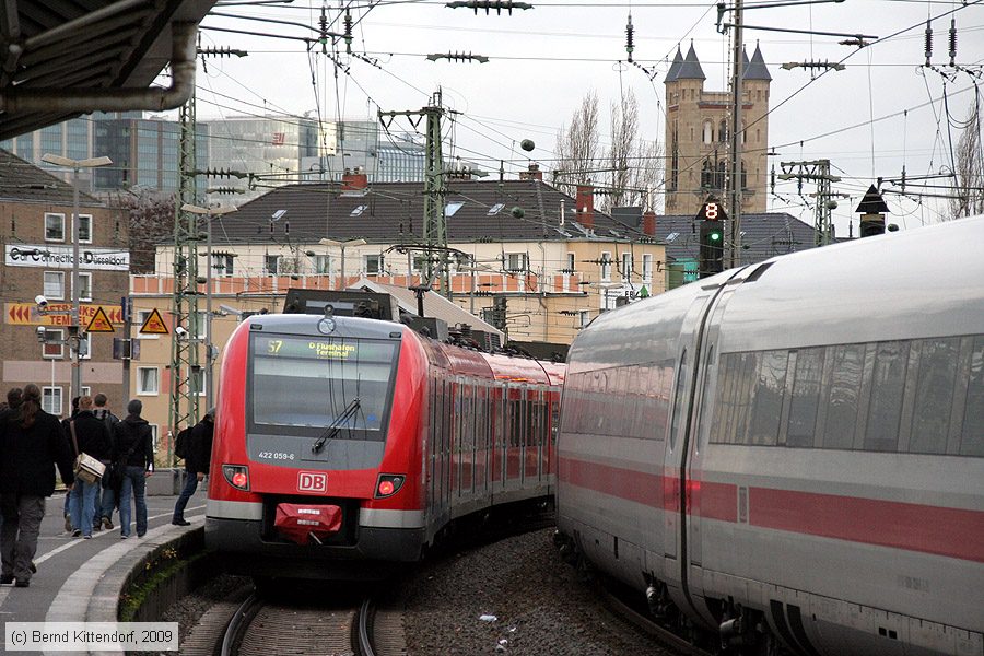 Deutsche Bahn - 422059-6
/ Bild: db4220596_bk0911260129.jpg