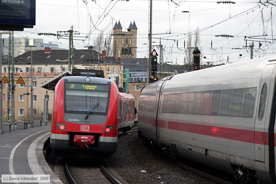Deutsche Bahn - 422059-6
/ Bild: db4220596_bk0911260130.jpg
