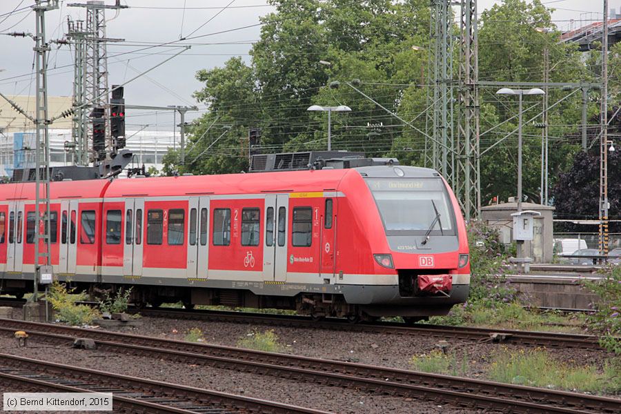 Deutsche Bahn - 422534-8
/ Bild: db4225348_bk1508180103.jpg