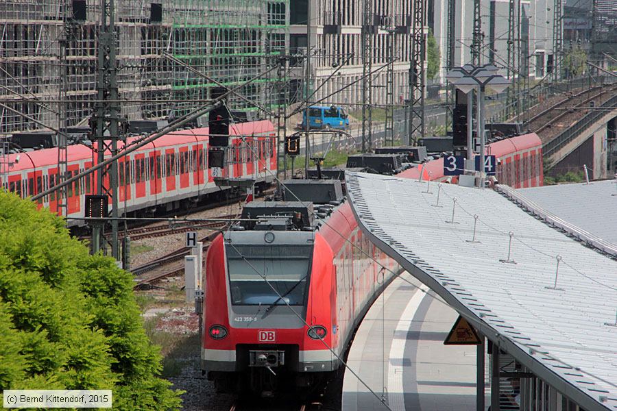 Deutsche Bahn - 423359-9
/ Bild: db4233599_bk1505130229.jpg
