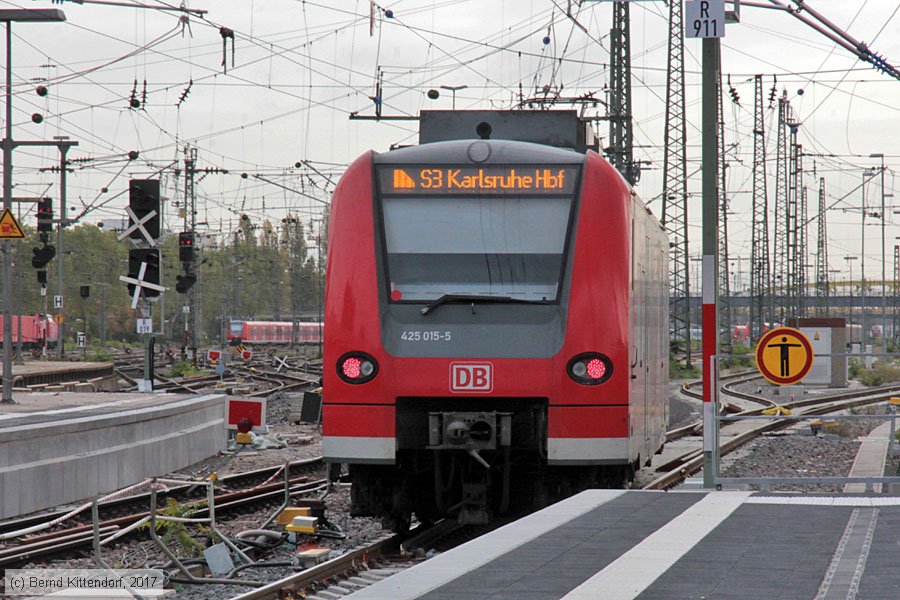 Deutsche Bahn - 425015-5
/ Bild: db4250155_bk1710300013.jpg