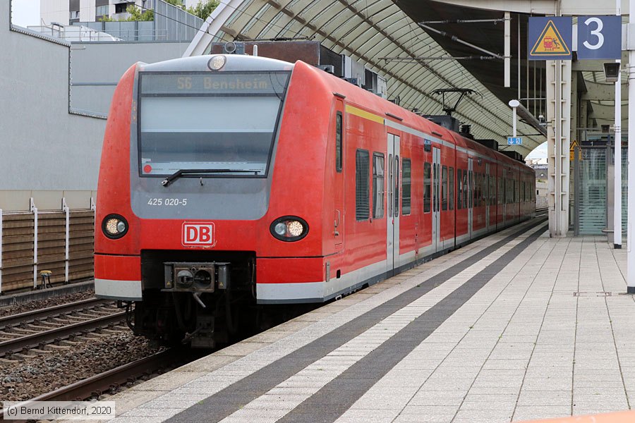 Deutsche Bahn - 425020-5
/ Bild: db4250205_bk2009100042.jpg