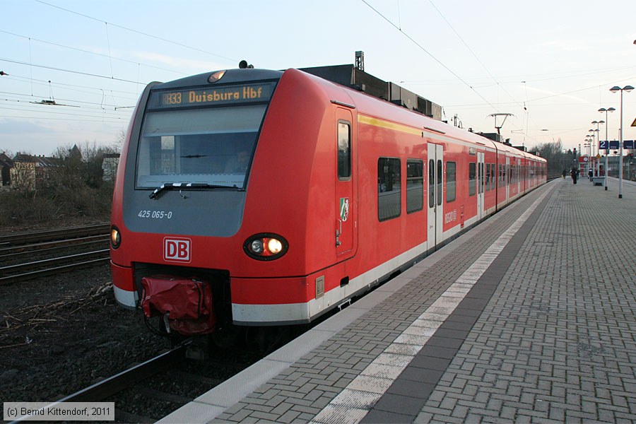 Deutsche Bahn - 425065-0
/ Bild: db4250650_bk1102160408.jpg