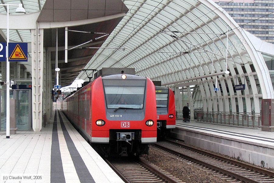 Deutsche Bahn - 425113-8
/ Bild: db4251138_cw018265.jpg