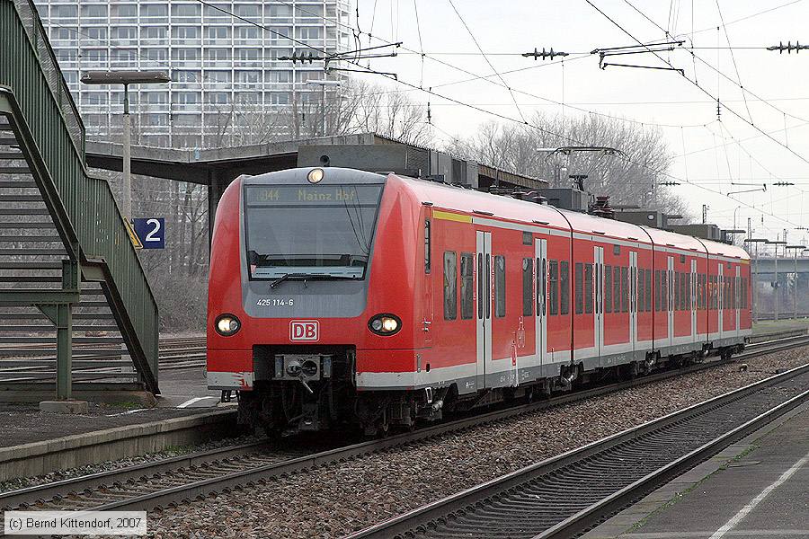 Deutsche Bahn - 425114-6
/ Bild: db4251146_bk0701260033.jpg