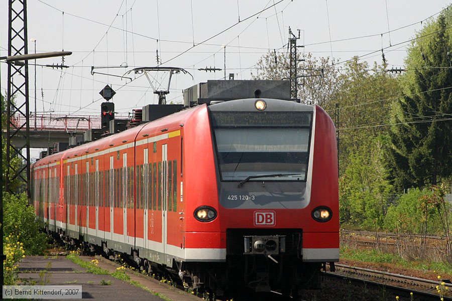 Deutsche Bahn - 425120-3
/ Bild: db4251203_bk0704200020.jpg