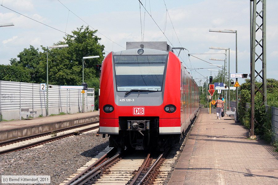 Deutsche Bahn - 425120-3
/ Bild: db4251203_bk1106090017.jpg