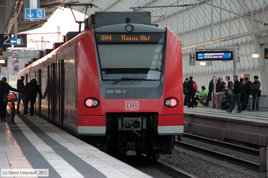 Deutsche Bahn - 425120-3
/ Bild: db4251203_bk1211090052.jpg
