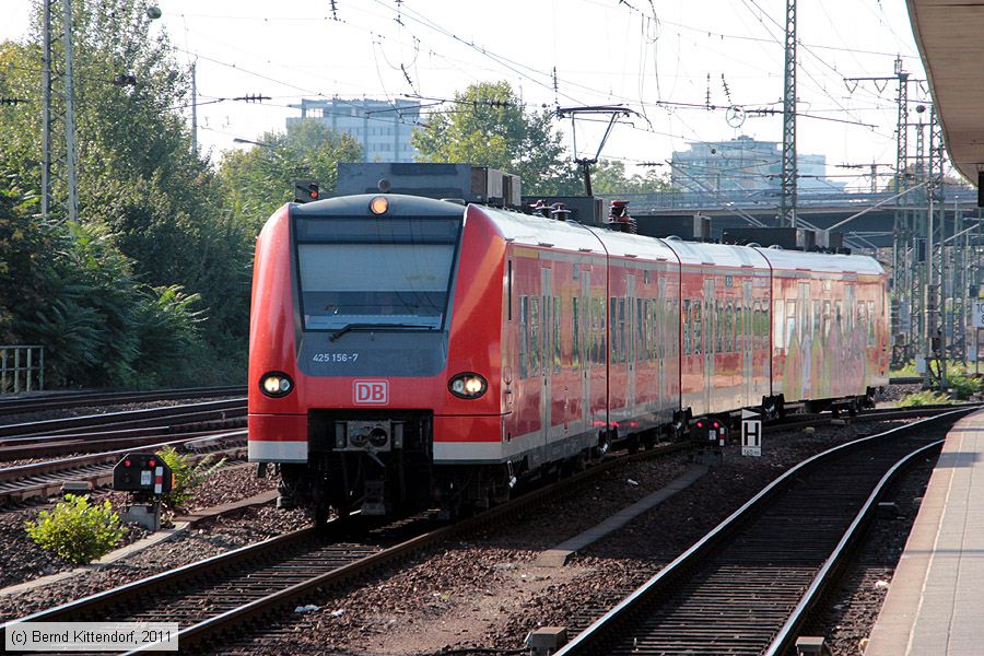Deutsche Bahn - 425156-7
/ Bild: db4251567_bk1109020002.jpg