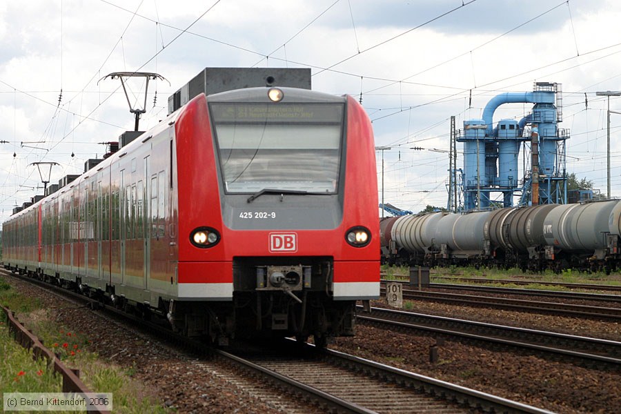 Deutsche Bahn - 425202-9
/ Bild: db4252029_bk0606020052.jpg