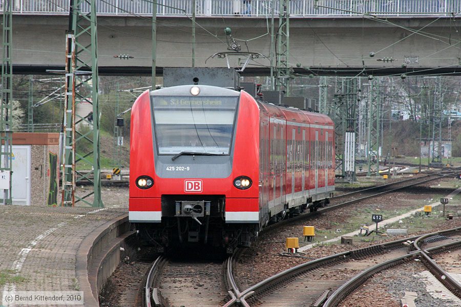 Deutsche Bahn - 425202-9
/ Bild: db4252029_bk1004050024.jpg