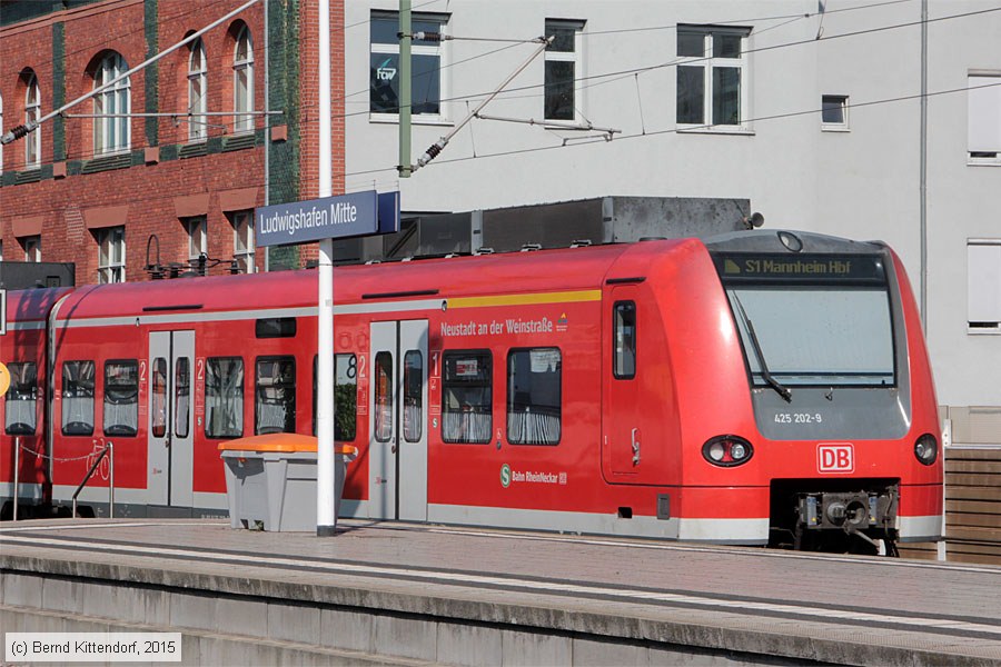 Deutsche Bahn - 425202-9
/ Bild: db4252029_bk1507160023.jpg