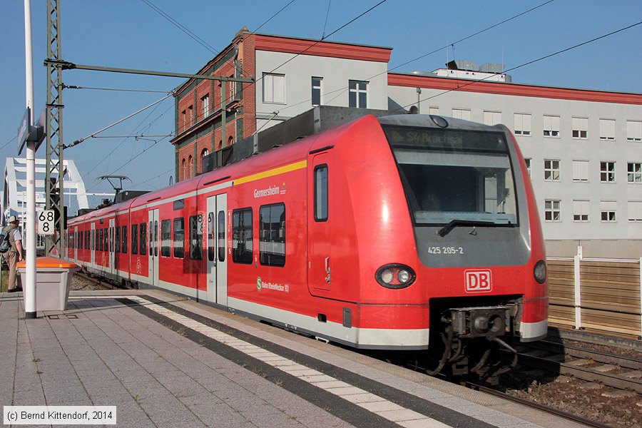 Deutsche Bahn - S-Bahn Rhein Neckar - 425205-2
/ Bild: db4252052_bk1406120051.jpg