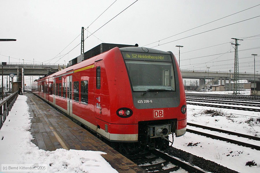 Deutsche Bahn - 425208-6
/ Bild: db4252086_e0014047.jpg